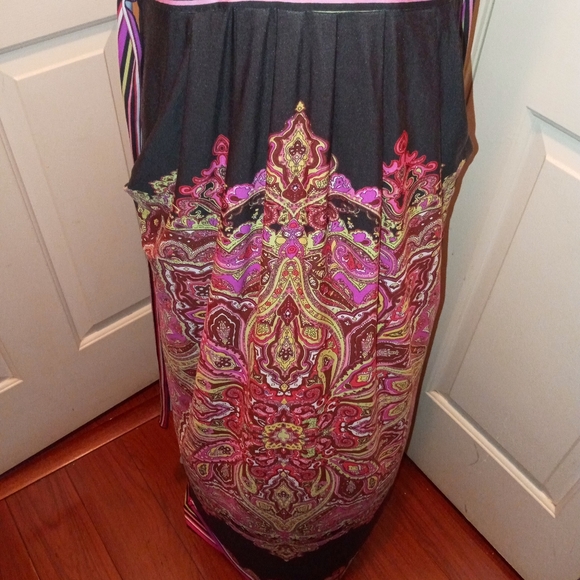 Woman's Summer Dress - Picture 3 of 8